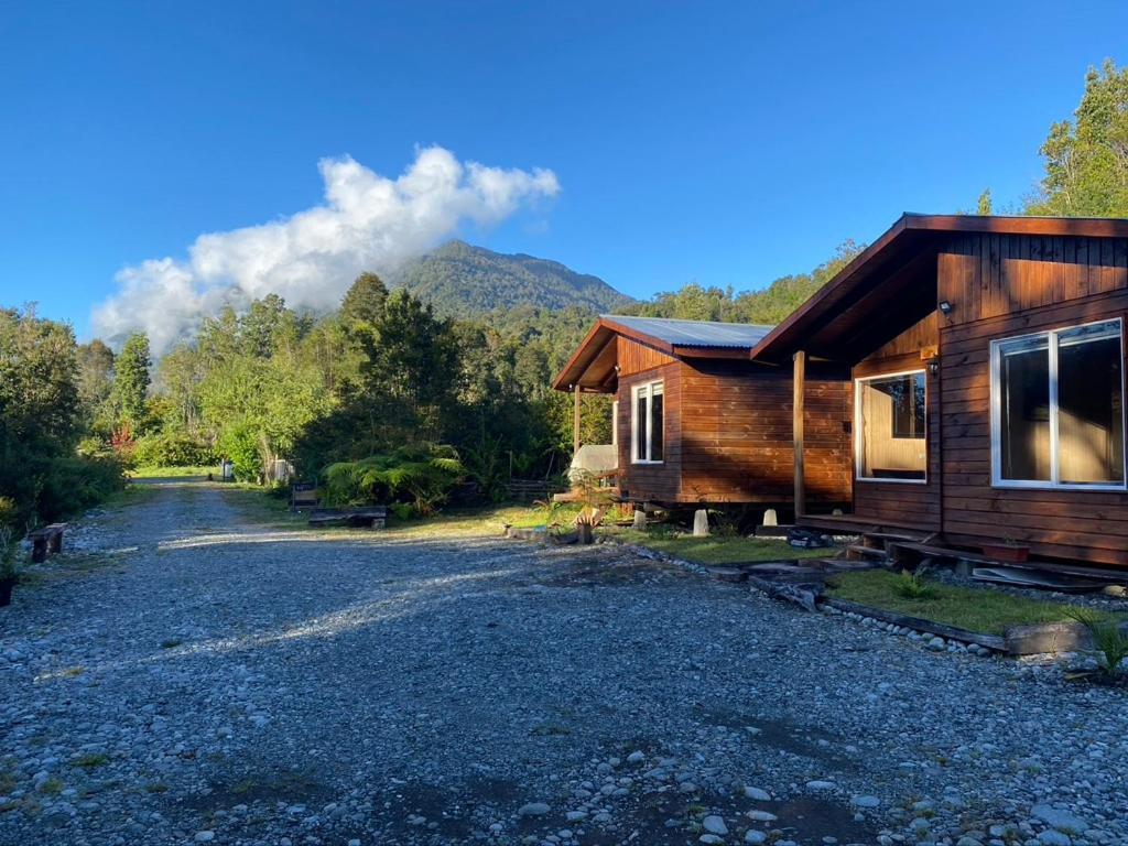 Cabanas & Tinajas Entre Volcanes Hornopiren Exterior foto